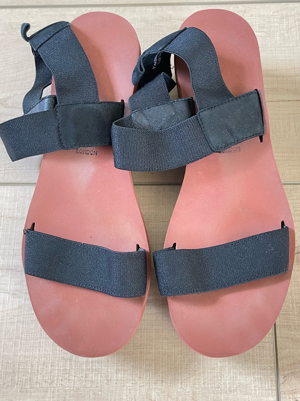 FLY London Yefa Black Strapped Sandals with Terracotta Footbed size 40 US 10